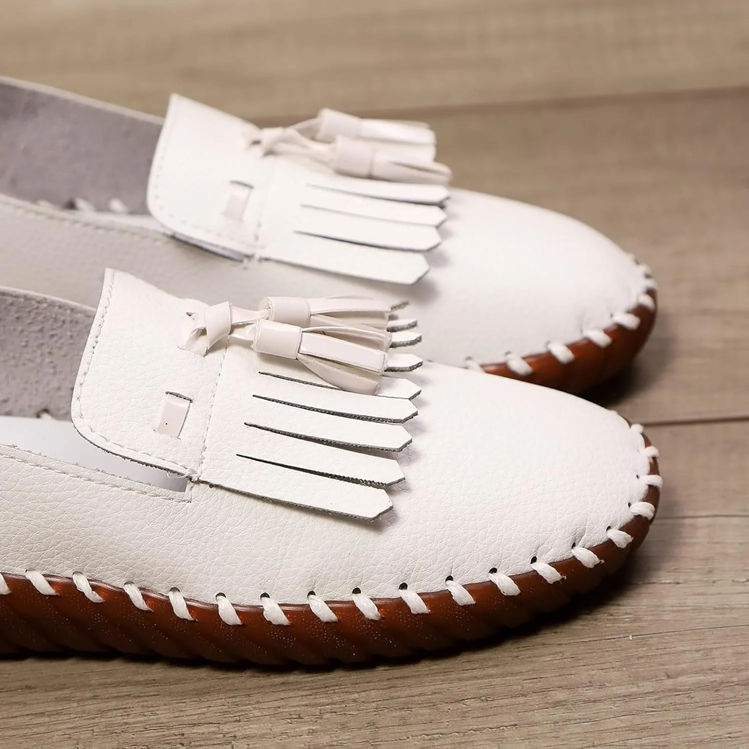 2025 Women's Loafers Orthopedic Casual Tassel Breathable Orthopedic Flat Sneakers Comfortable Low-Top Non Slip Lightweight Memory Foam Boat Round Toe Ladies Casual Shoes for Gym Travel Daily Wear