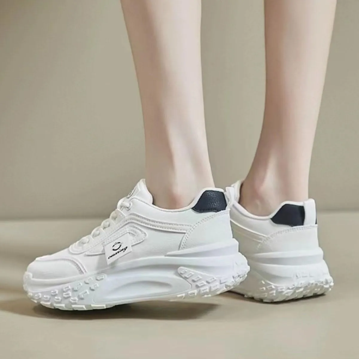 Chunky Sneakers for Women Walking Shoes with 1.8-Inch Thick Sole - Comfortable and Versatile