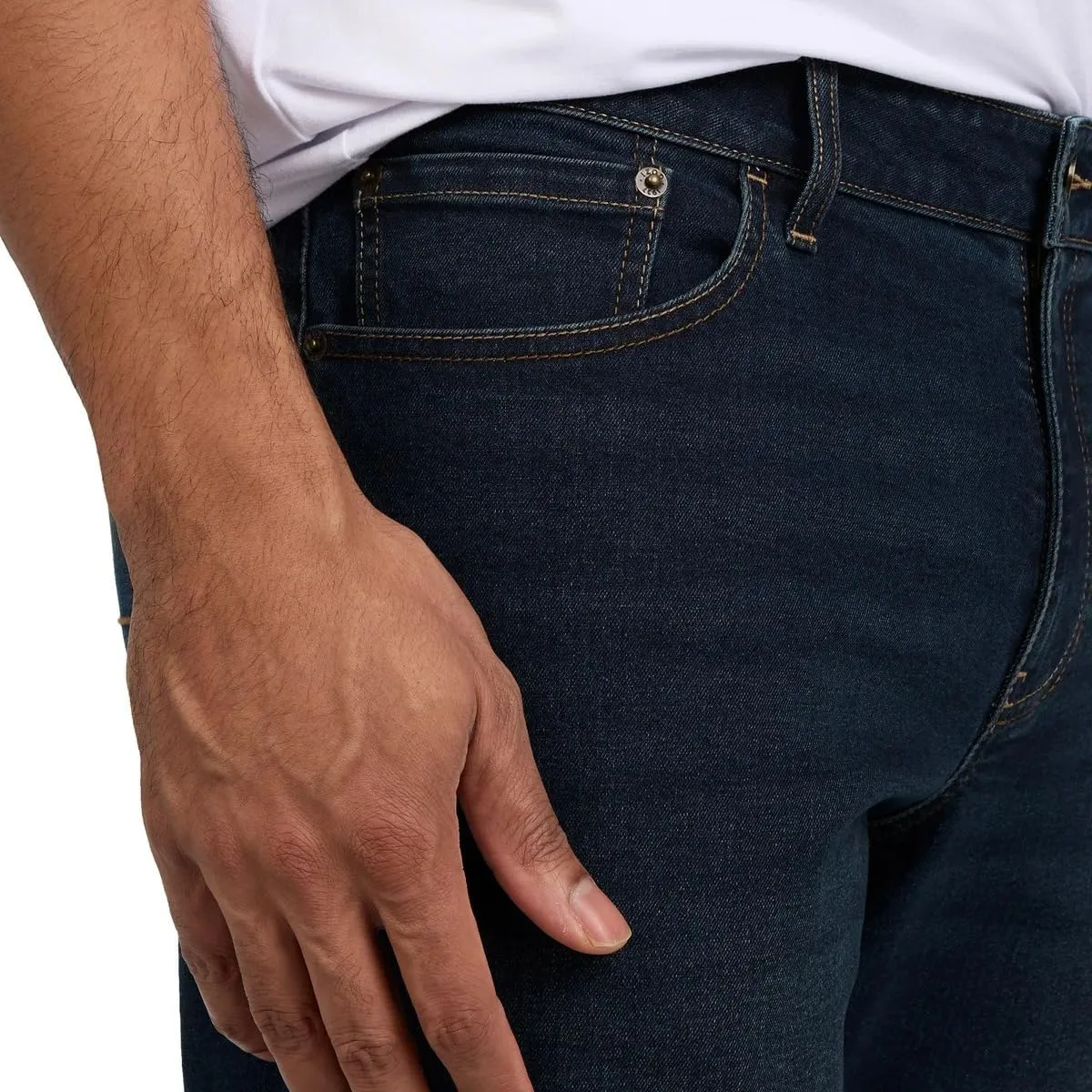 IZOD Men’s Straight Fit Classic 5-Pocket Style Jean