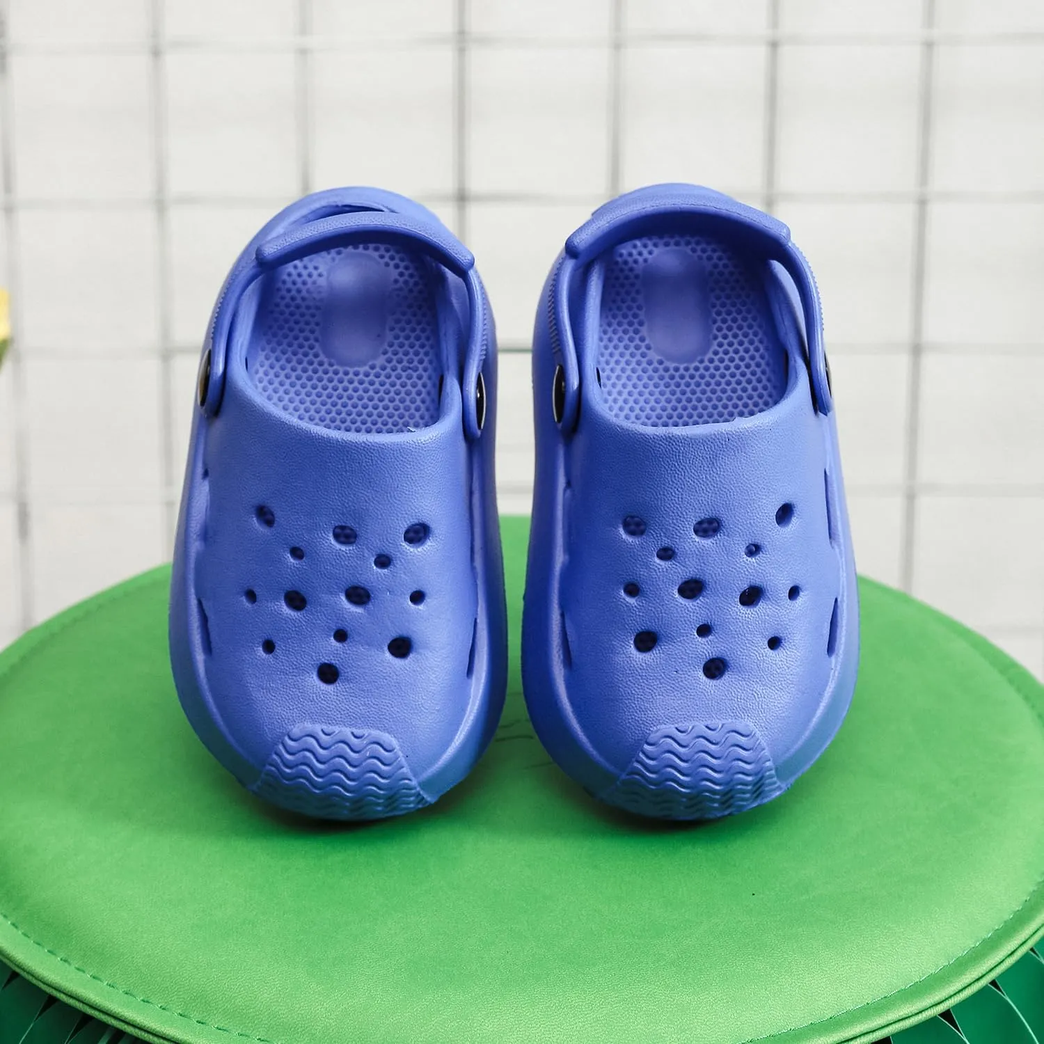 Little Kids Clogs Toddler Girls Boys Sandals Cute Garden Clogs Water Shoes Slip on Beach Pool Slides Slippers