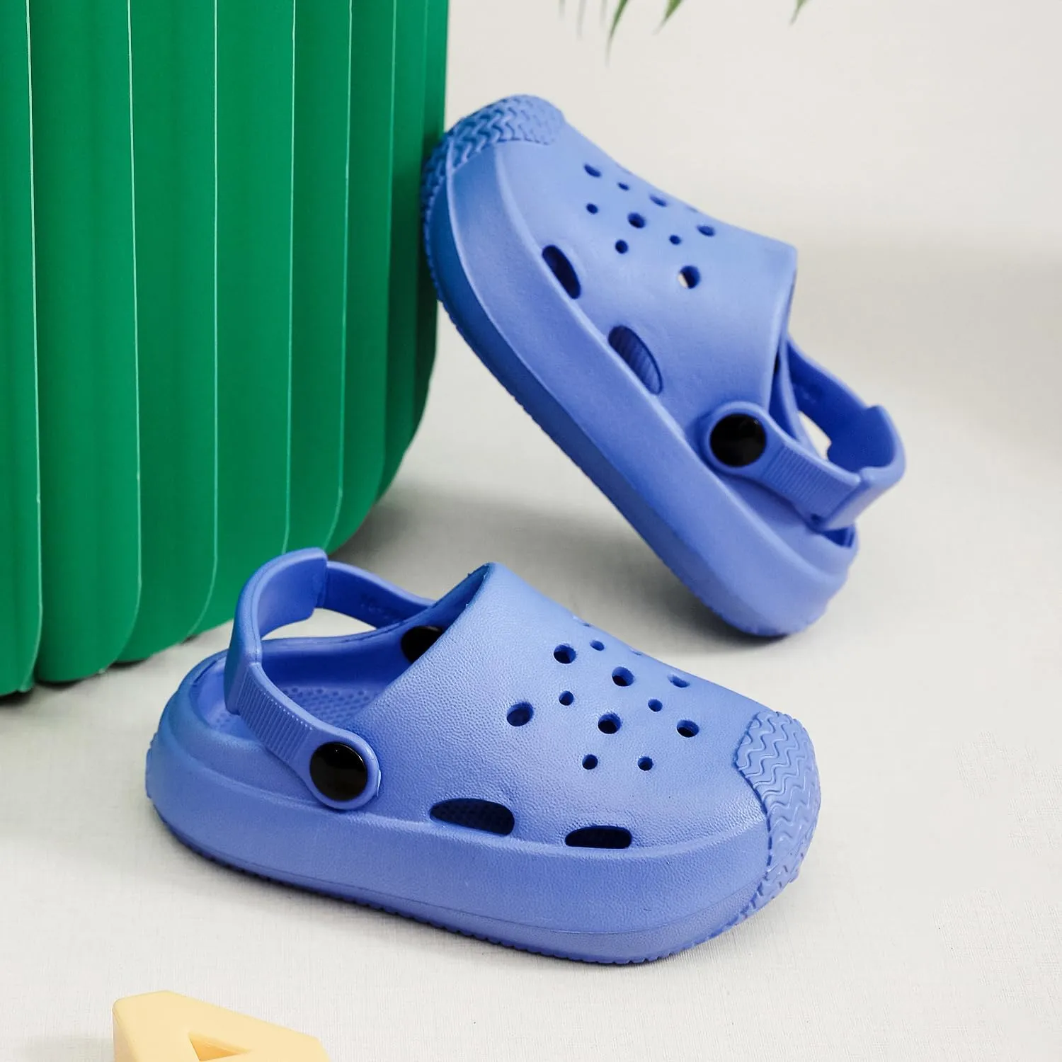 Little Kids Clogs Toddler Girls Boys Sandals Cute Garden Clogs Water Shoes Slip on Beach Pool Slides Slippers