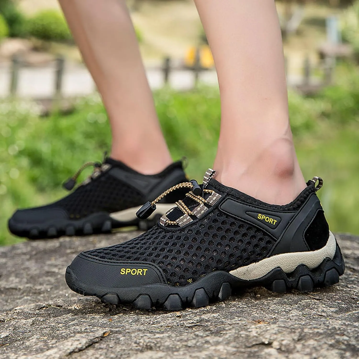 Men Summer Mesh Breathable Hiking Shoes Comfortable Walking Shoes Outdoor Travel Shoes Fashion Casual Sneaker Laces Mens