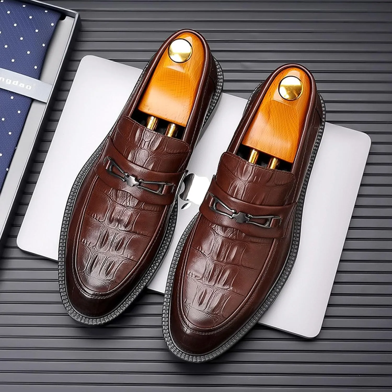Men's Classic Leather Print Chunky Low Heel Loafers Retro Round Toe Comfortable Lightweight Lug Sole Platform Anti-Slip Low-Top Slip-Ons Business Dress Shoes for Office Party Walking Formal