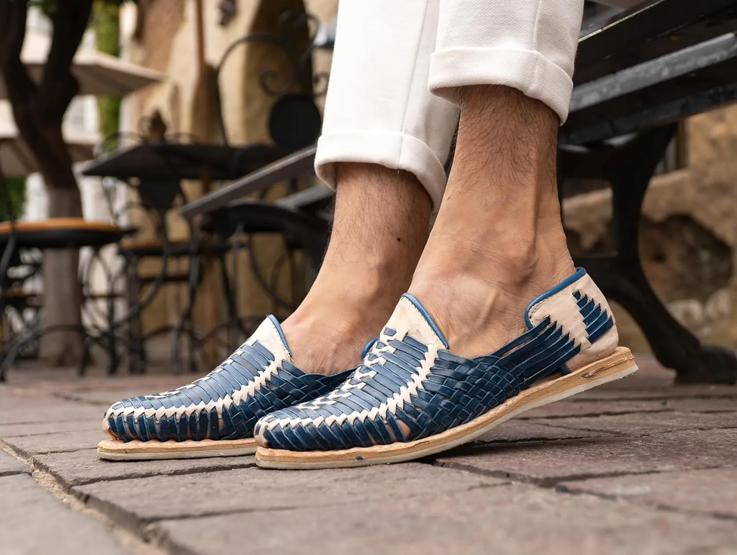 Mexico en la Piel Leather Shoes for Mens in Black and Beige Color
