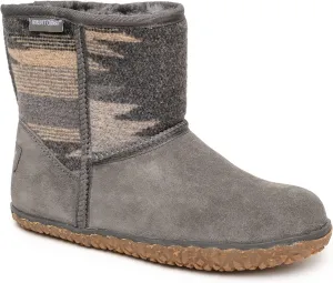 Minnetonka Women's Tali Boot