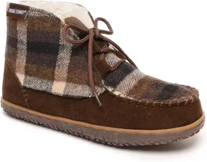 Minnetonka Womens Torrey Laceup Boot