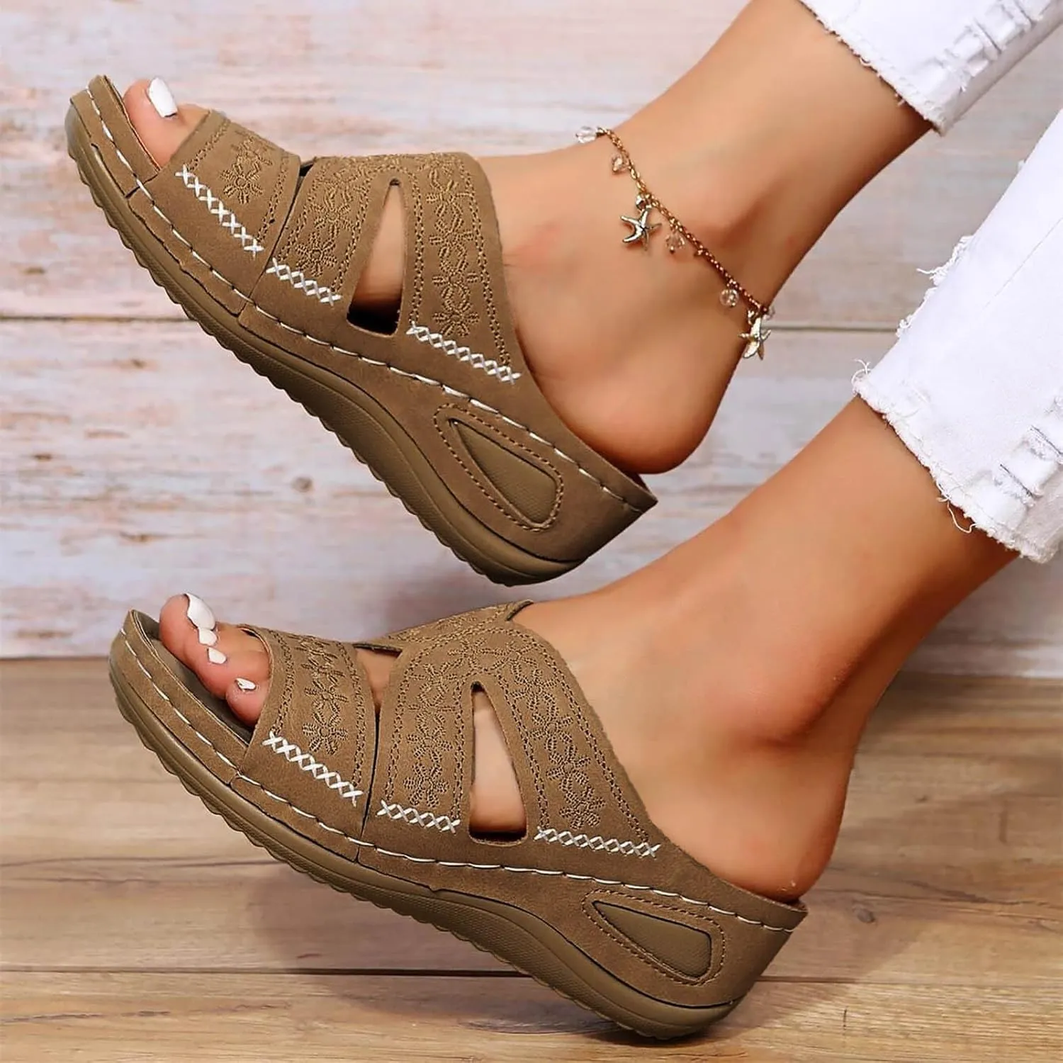 Sandals for Women 2025 Casual Slip on Slippers Comfortable Open Toe Wedge Beach Sandals Wide Width Dressy Sandals