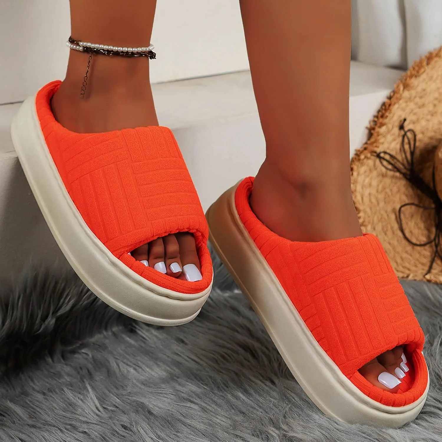 SBGMoSJ Indoor House Slippers Cute Mens Winter Outdoor Slippers Bedroom Shoes for Ladies Comfy Slippers for Women Non Slip Outdoor Christmas Lights Gifts for Women 2023