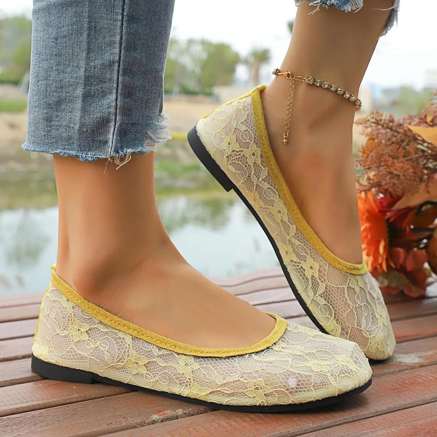Womens Flats Cut Out Round Toe Slip On Floral Ballet Flat Comfortable Breathable Lace Flats Dressy Daily Walking Shoes