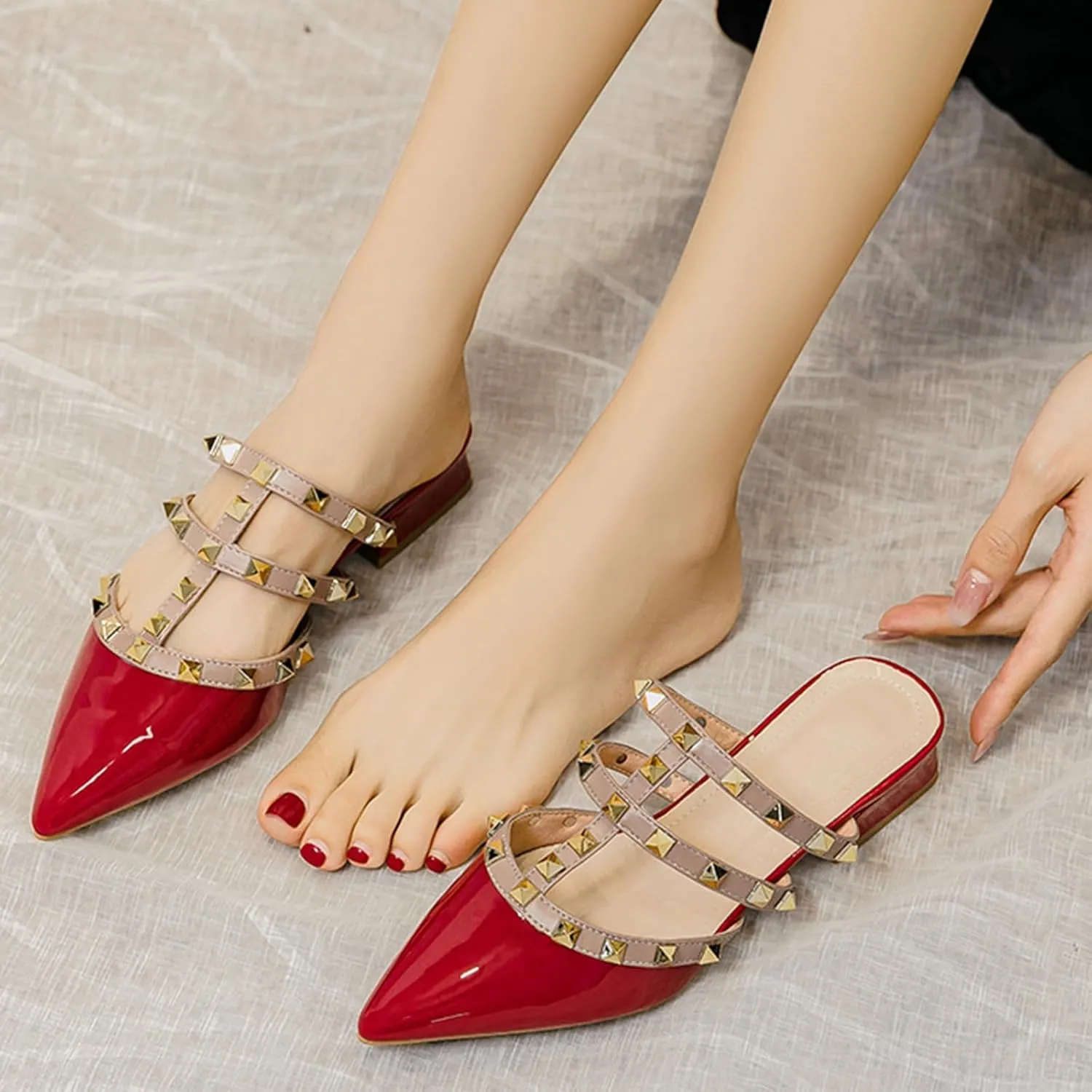 Women's Patent Leather Closed Pointed Toe Rivet Heeled Sandals Fashion Rivet Slip-on Sexy Backless Slides Summer Sandals Work Party Dress Slippers